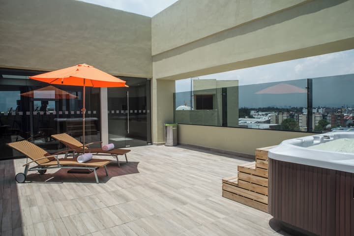 Holiday Inn Express Mexico Aeropuerto by IHG