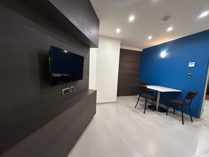Holiday Inn Express Mexico Aeropuerto by IHG