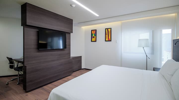 Holiday Inn Express Mexico Aeropuerto by IHG