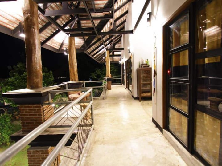 Above the Sea Guesthouse