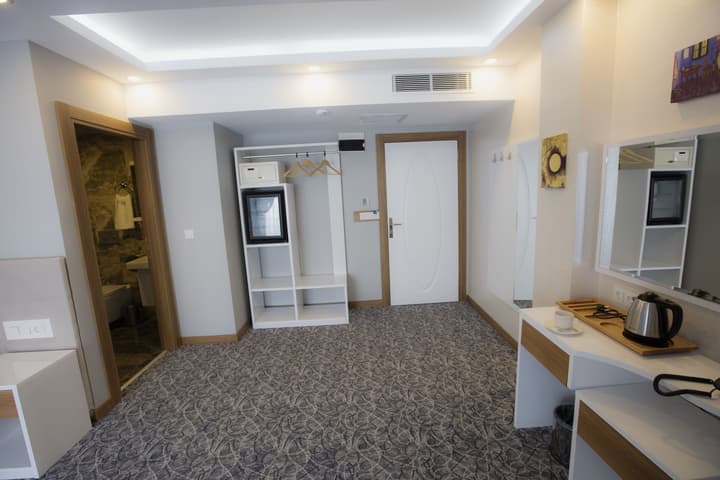 Royal Inci Airport Hotel