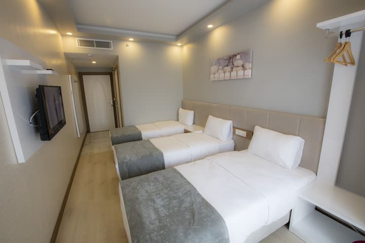 Royal Inci Airport Hotel