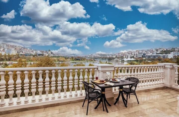 Ramada by Wyndham Istanbul Golden Horn