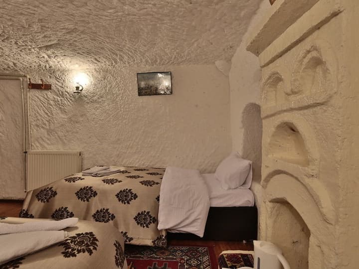 Melek Cave Hotel
