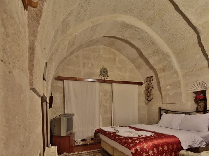 Melek Cave Hotel