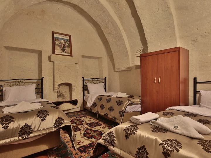 Melek Cave Hotel