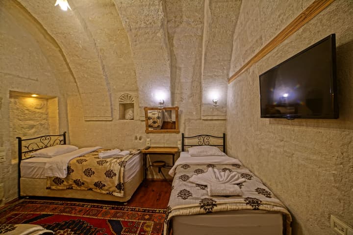 Melek Cave Hotel
