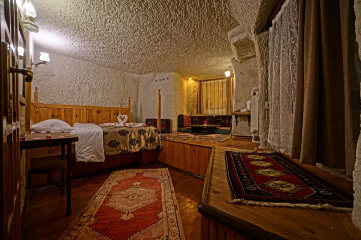 Melek Cave Hotel