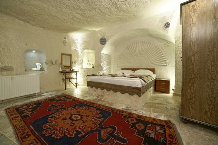 Melek Cave Hotel