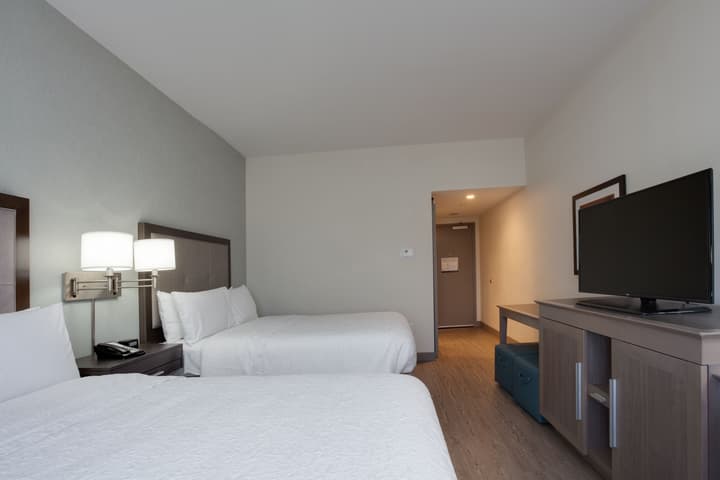 Hampton Inn & Suites Miami Wynwood Design District