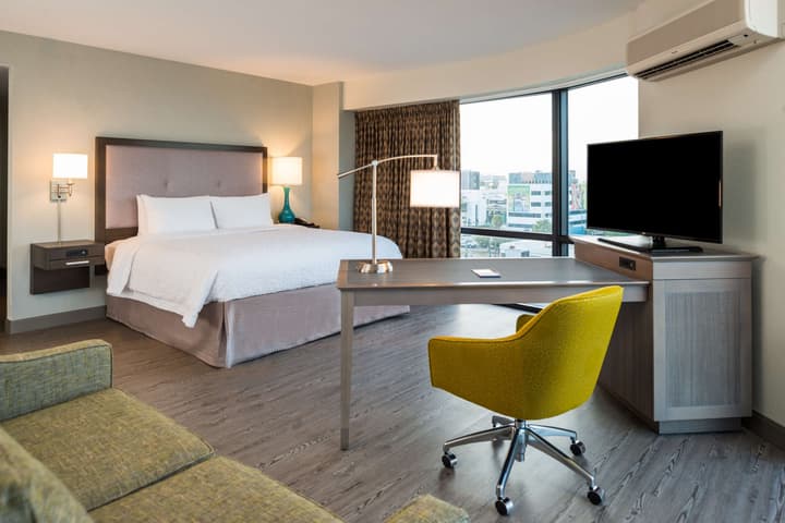 Hampton Inn & Suites Miami Wynwood Design District