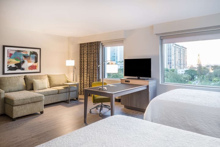 Hampton Inn & Suites Miami Wynwood Design District