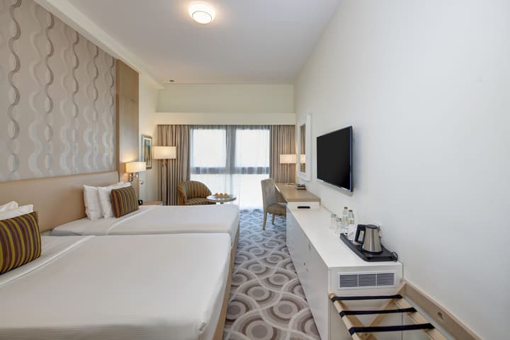 Metropolitan Hotel Dubai