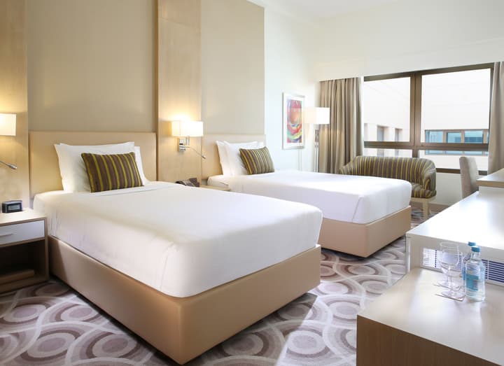 Metropolitan Hotel Dubai