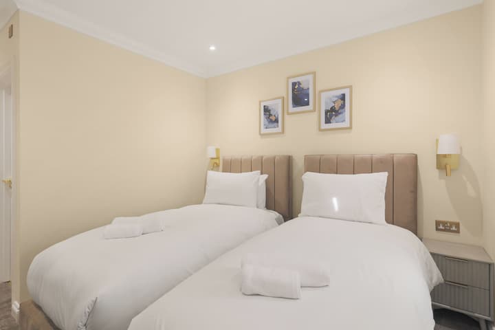 London Star Hotel
