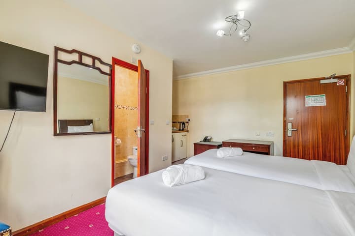 London Star Hotel