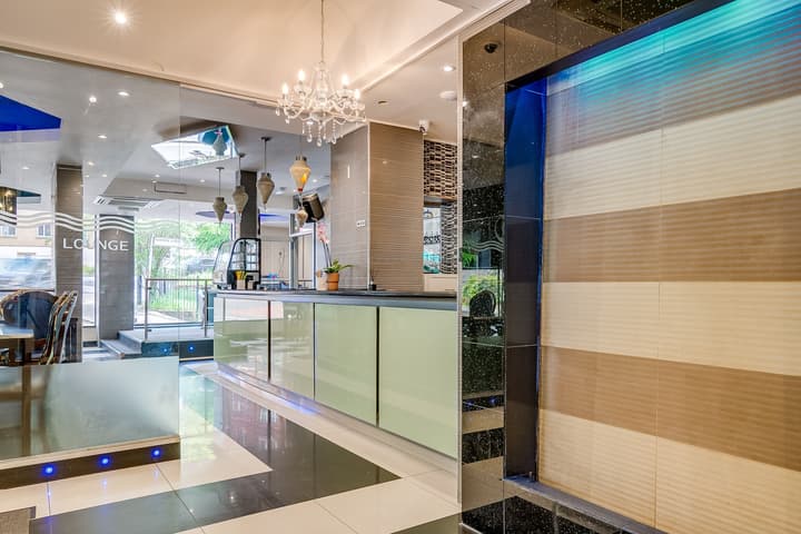 London Star Hotel