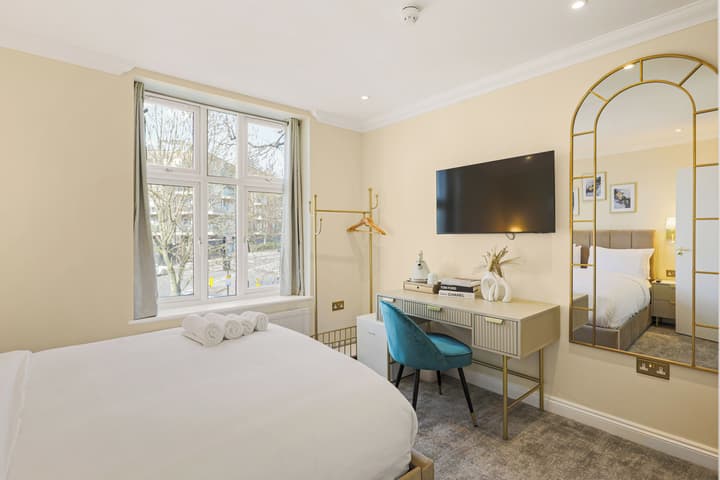 London Star Hotel
