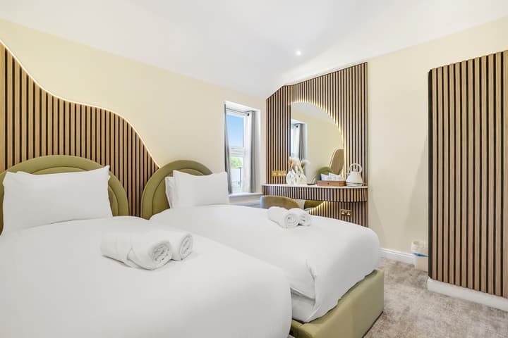 London Star Hotel