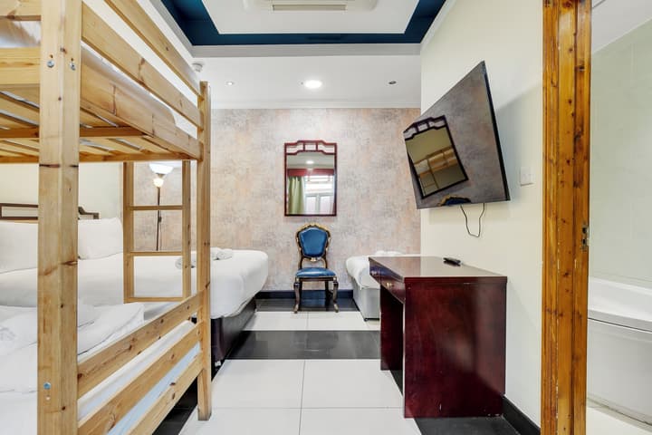 London Star Hotel