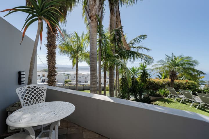 Ocean Watch Guest House