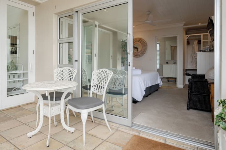 Ocean Watch Guest House