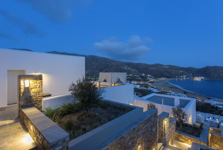 Far Out Hotel & Spa