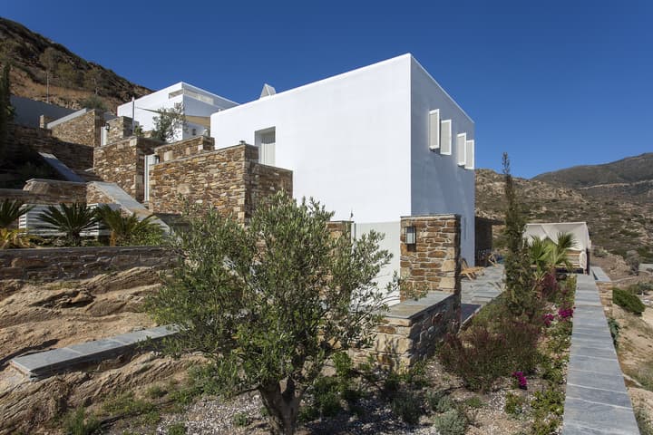 Far Out Hotel & Spa