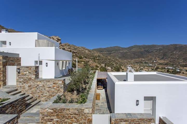 Far Out Hotel & Spa