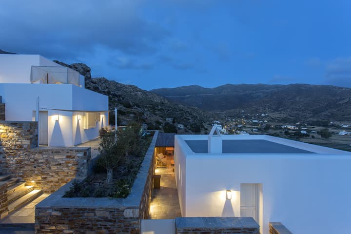Far Out Hotel & Spa