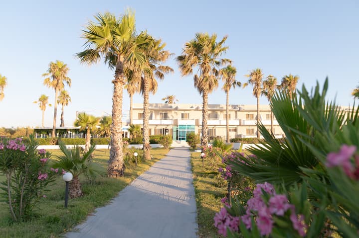 Costa Angela