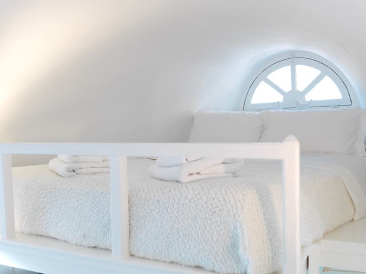 OIA Unique Homes by K&K