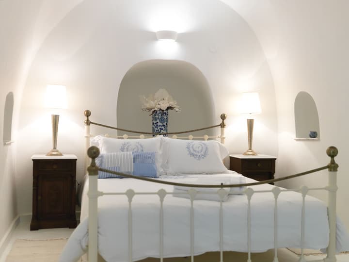 OIA Unique Homes by K&K
