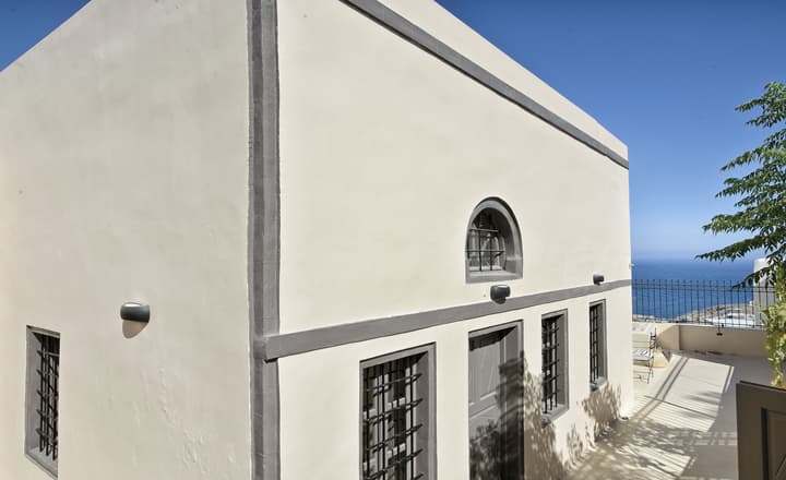 OIA Unique Homes by K&K