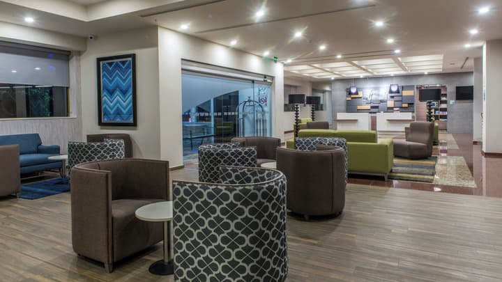 Holiday Inn Express Mexico - Toreo by IHG