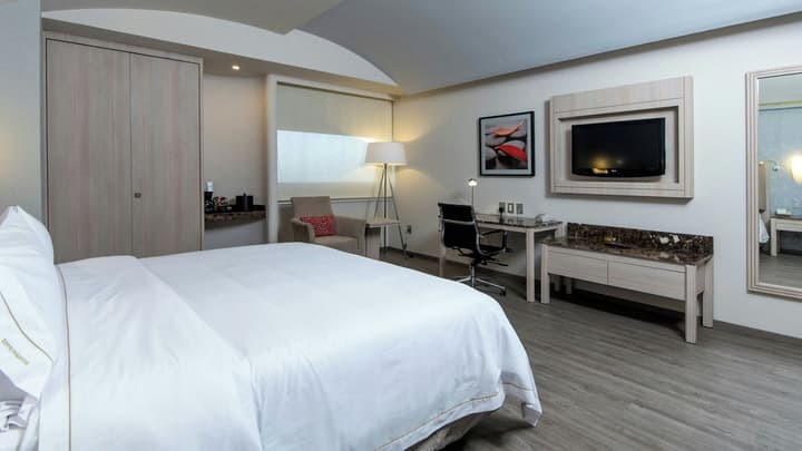 Holiday Inn Express Mexico - Toreo by IHG