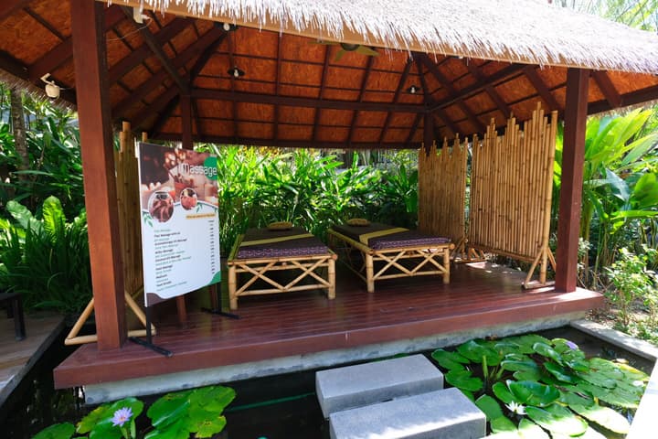 HULA HULA RESORT l truly tropical and fun wellness