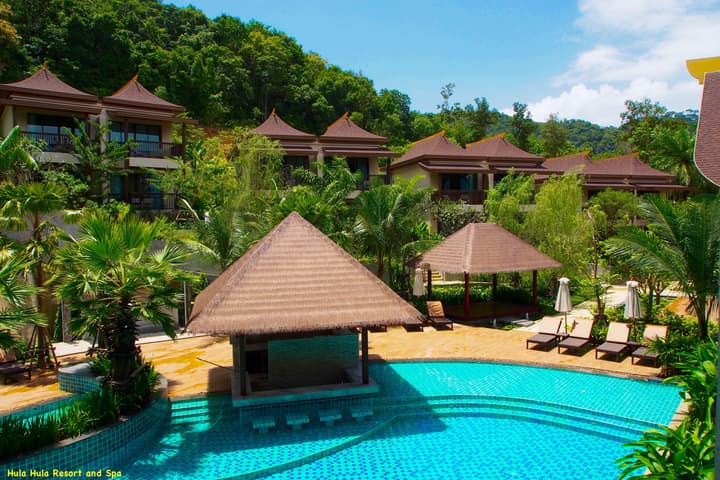 HULA HULA RESORT l truly tropical and fun wellness
