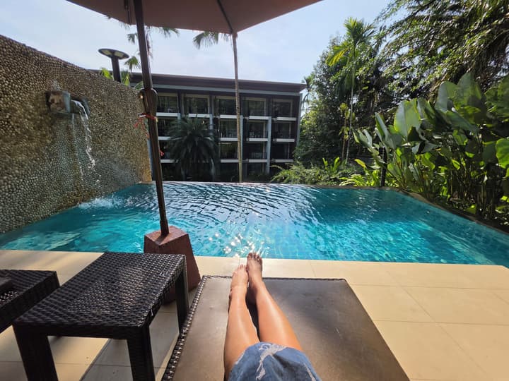 HULA HULA RESORT l truly tropical and fun wellness