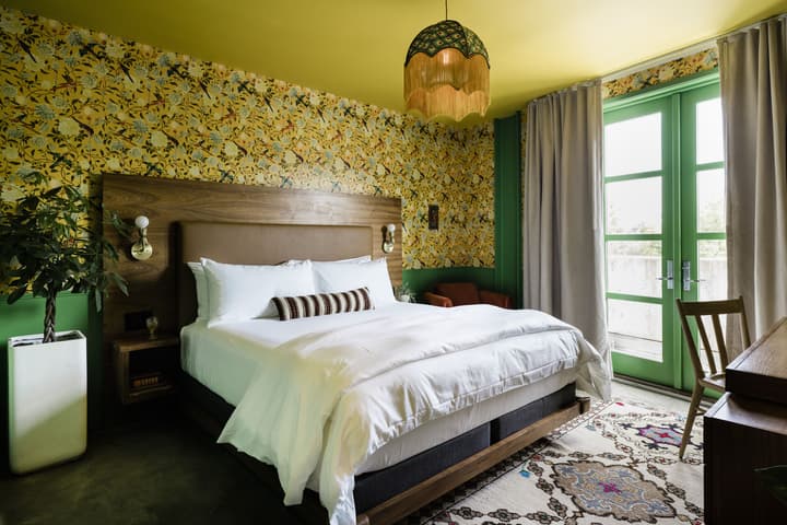 The Frances Modern Inn