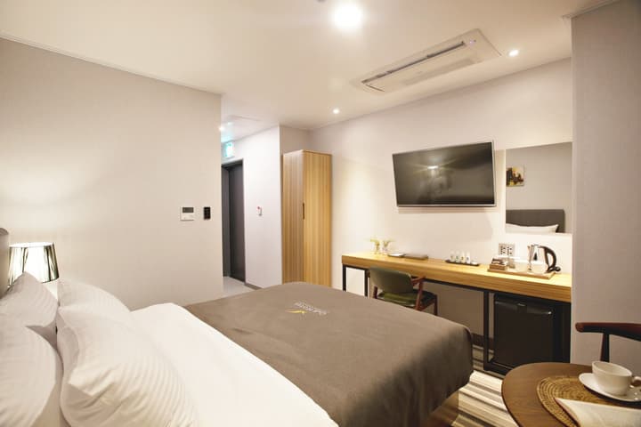 GNB Hotel