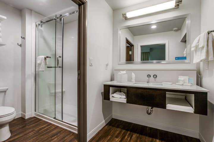 Hampton Inn & Suites North Dallas Central Expy