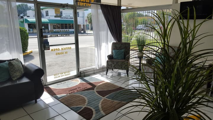 Parkway Inn Airport Motel Miami