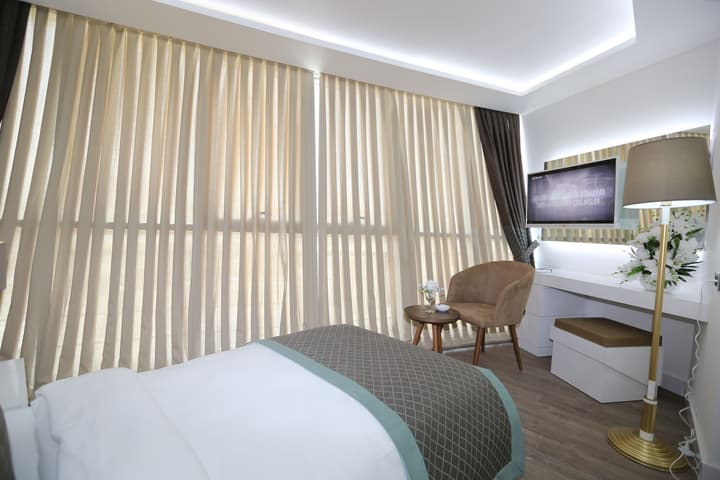 Elips Royal Hotel & Spa