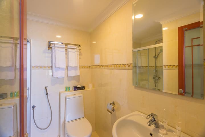 Golden Tulip Zanzibar Resort