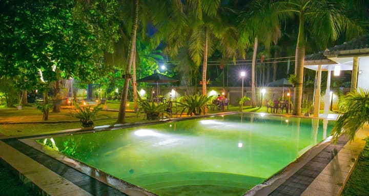 Pavana Hotel
