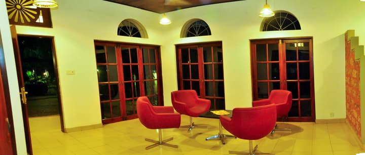 Pavana Hotel