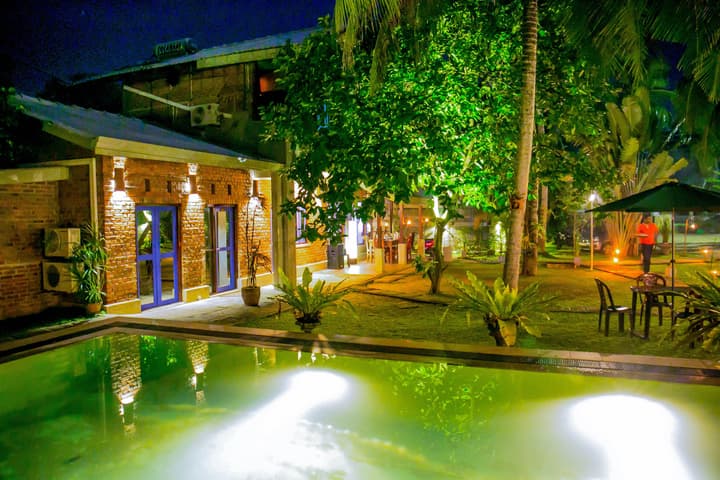 Pavana Hotel