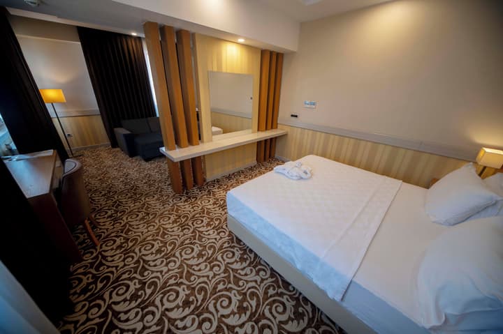 Grand Itimat Hotel