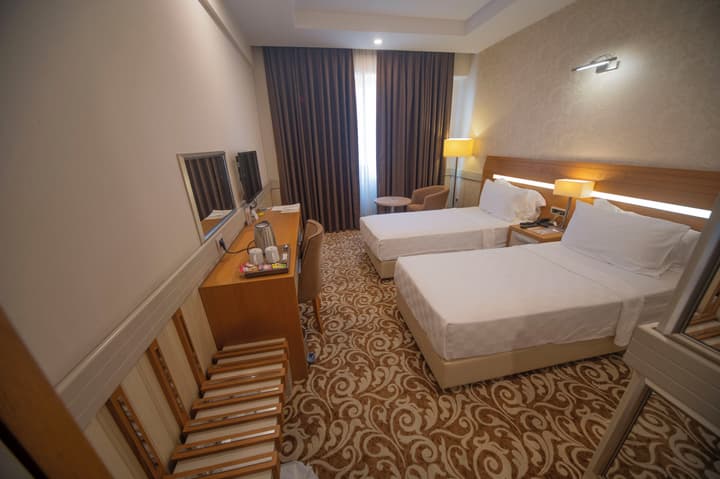 Grand Itimat Hotel